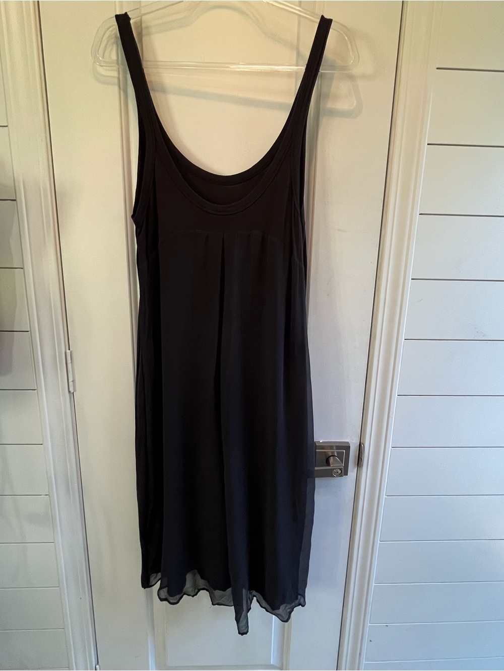 VTG Isda & Co Minimalist
Double Layer Fluid Lightweight Tank Dress Black SZ M